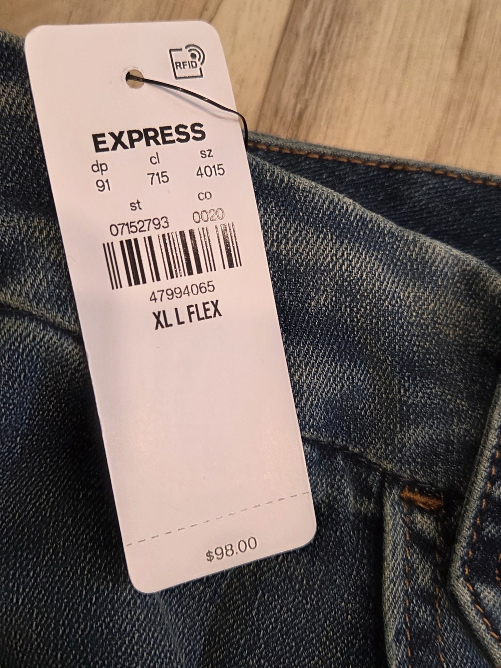 Express - Picture 4 of 5